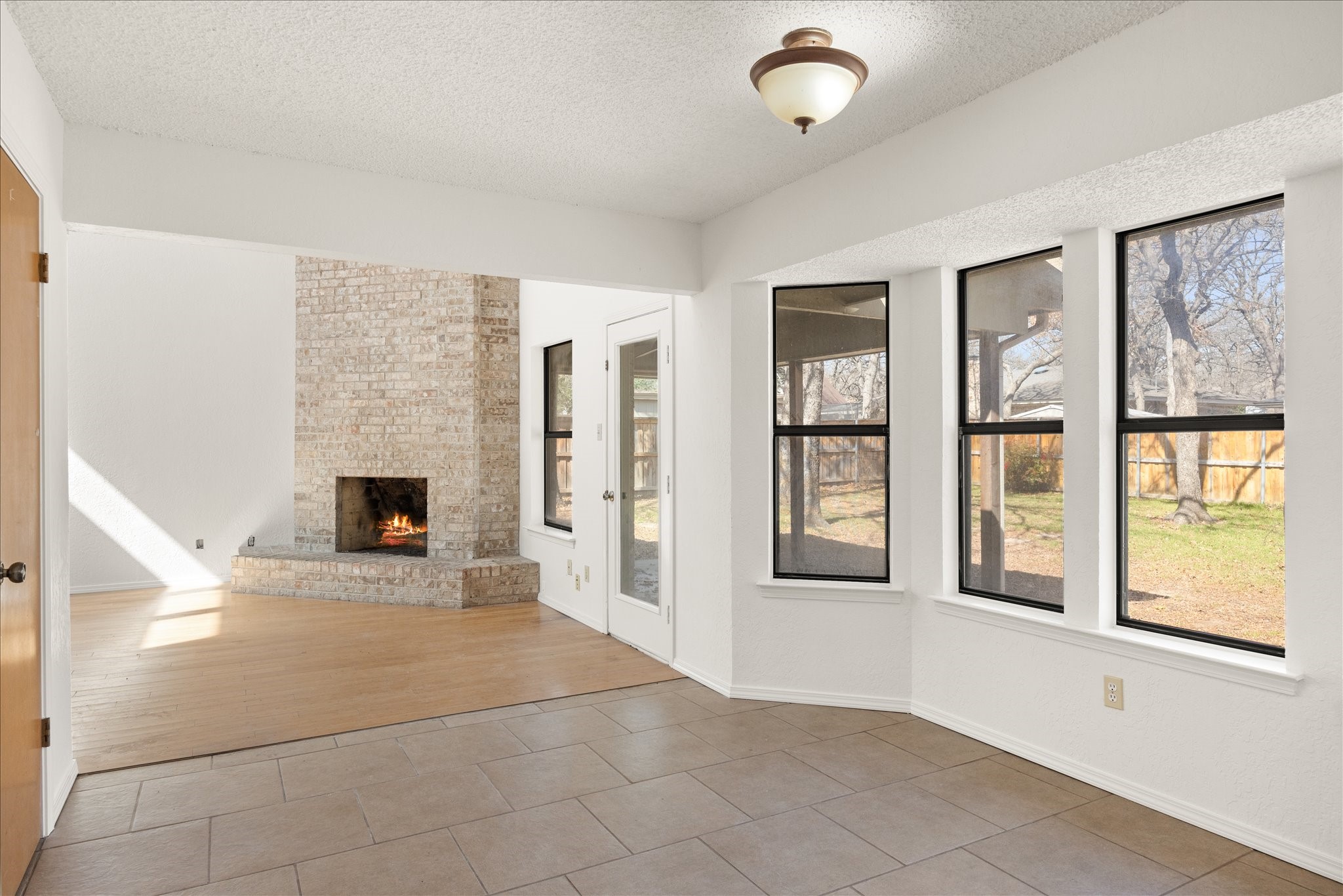 1113 Wood Ridge Drive Azle TX 76020