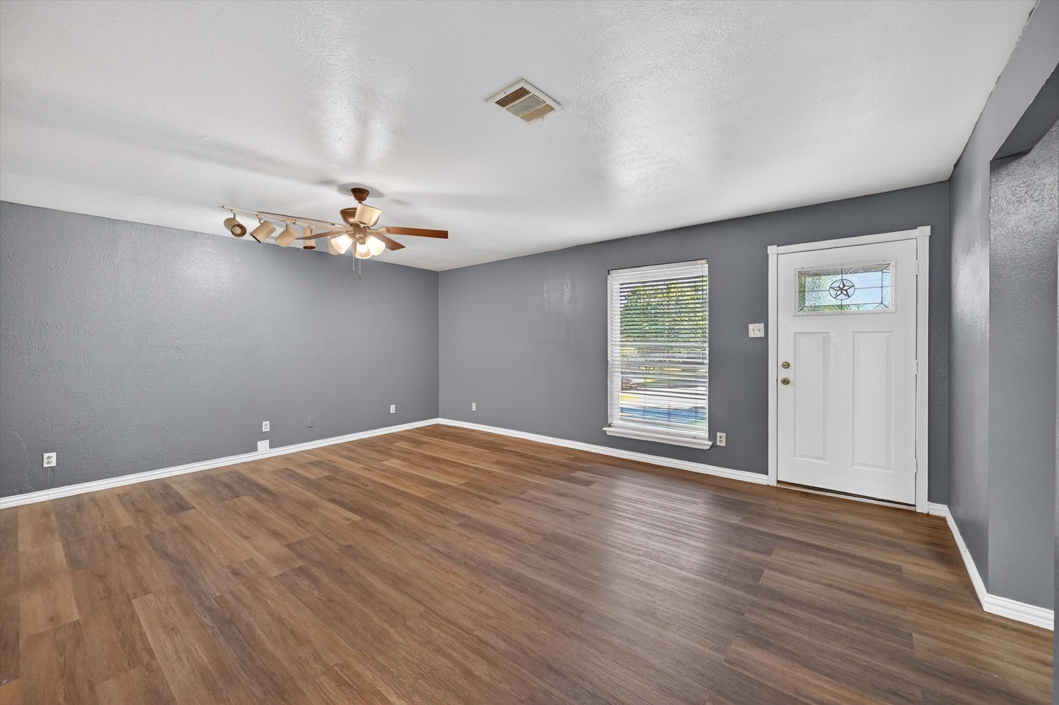 604 Holly Lane Duncanville TX 75116