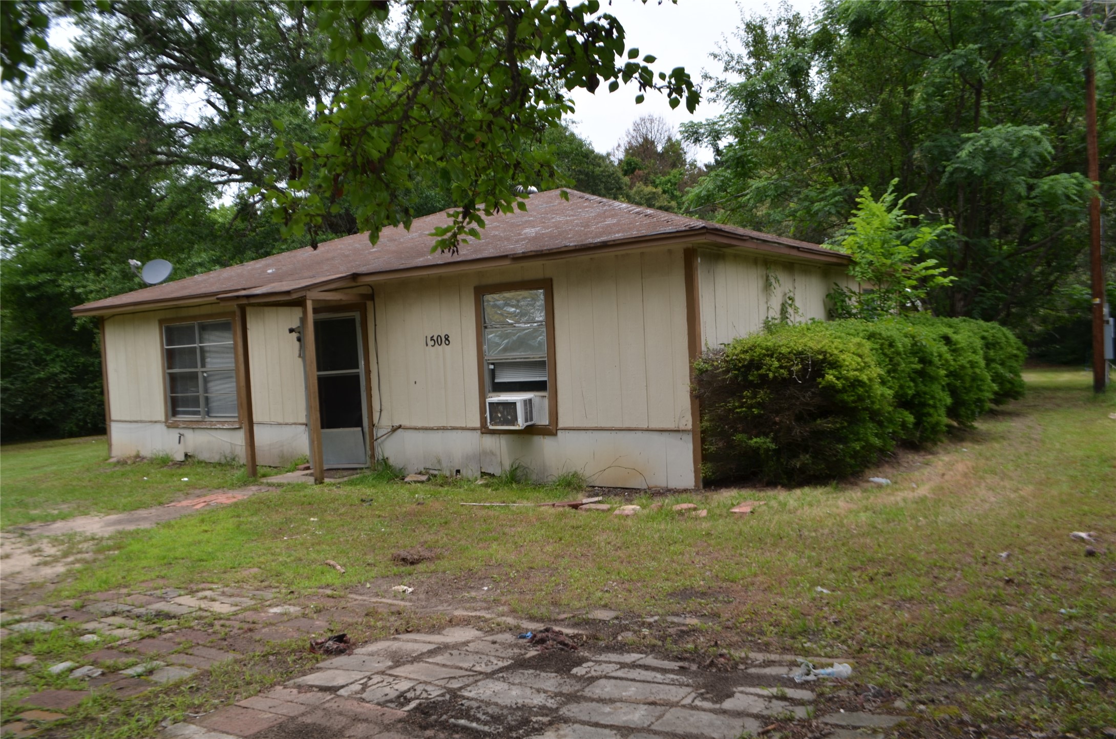 1508 Highway 135 Overton TX 75684