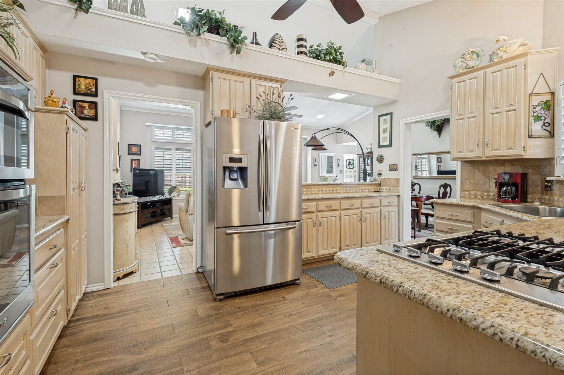 1212 Boardwalk Street Arlington TX 76011