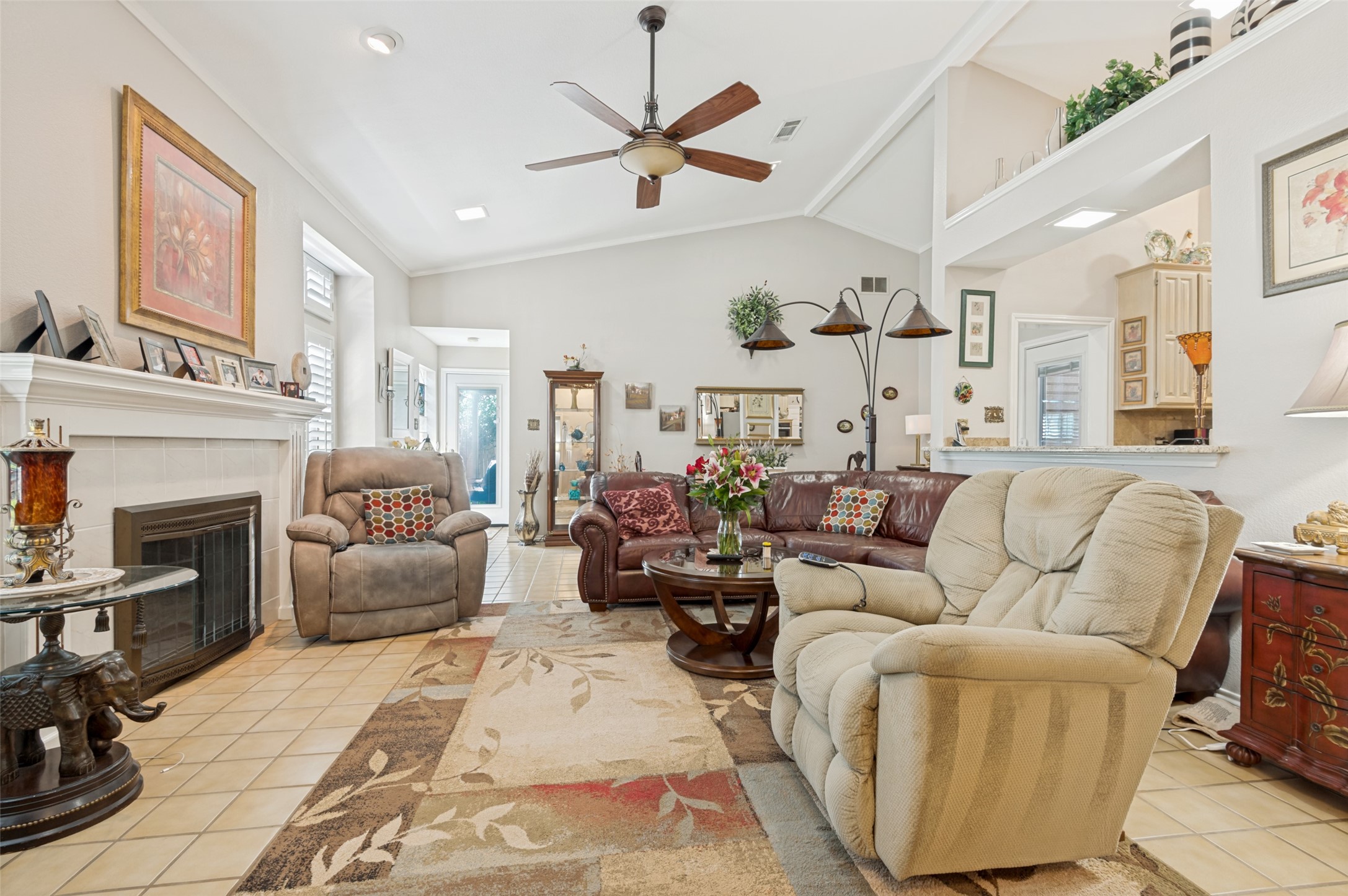 1212 Boardwalk Street Arlington TX 76011