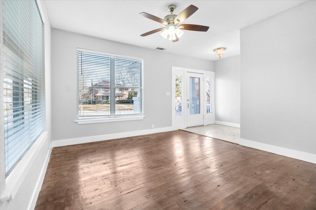 419 W 5th Street Bonham TX 75418