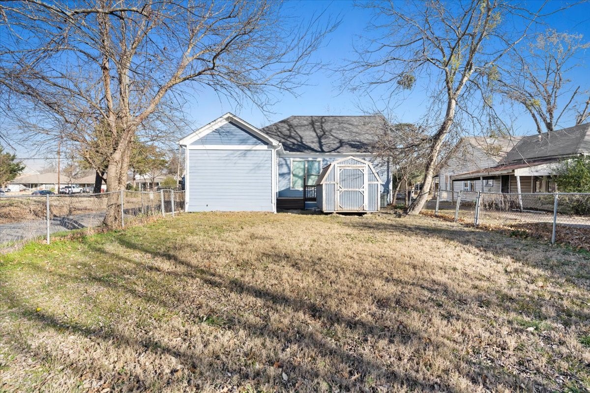 419 W 5th Street Bonham TX 75418