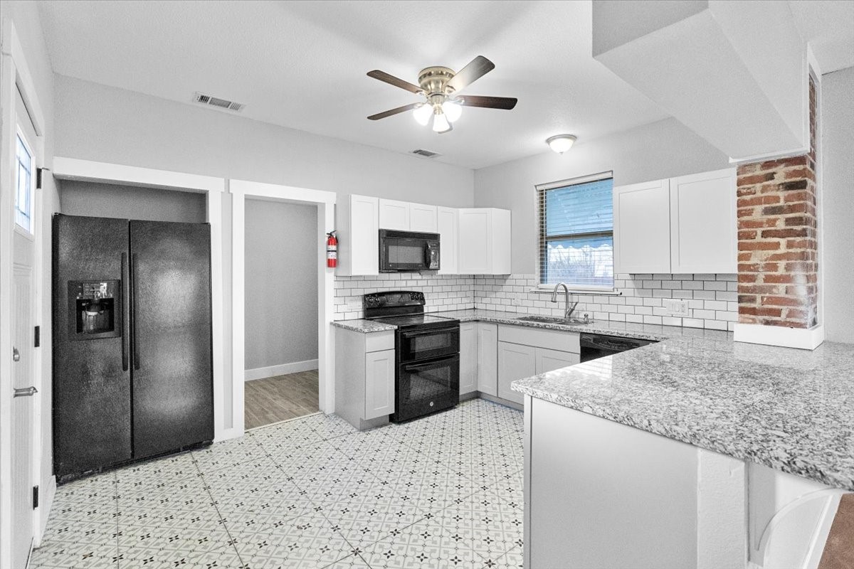419 W 5th Street Bonham TX 75418