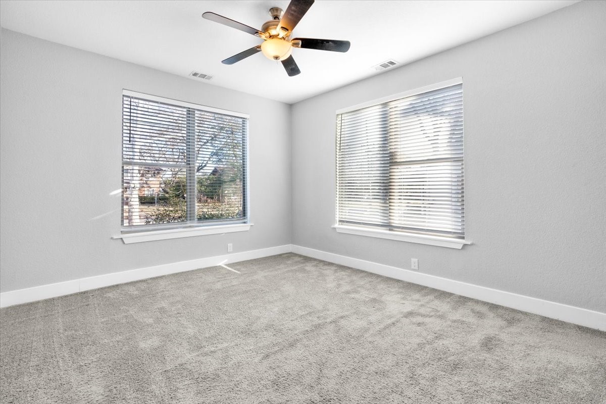 419 W 5th Street Bonham TX 75418