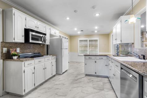 1604 Oak Meadow Drive Irving TX 75061