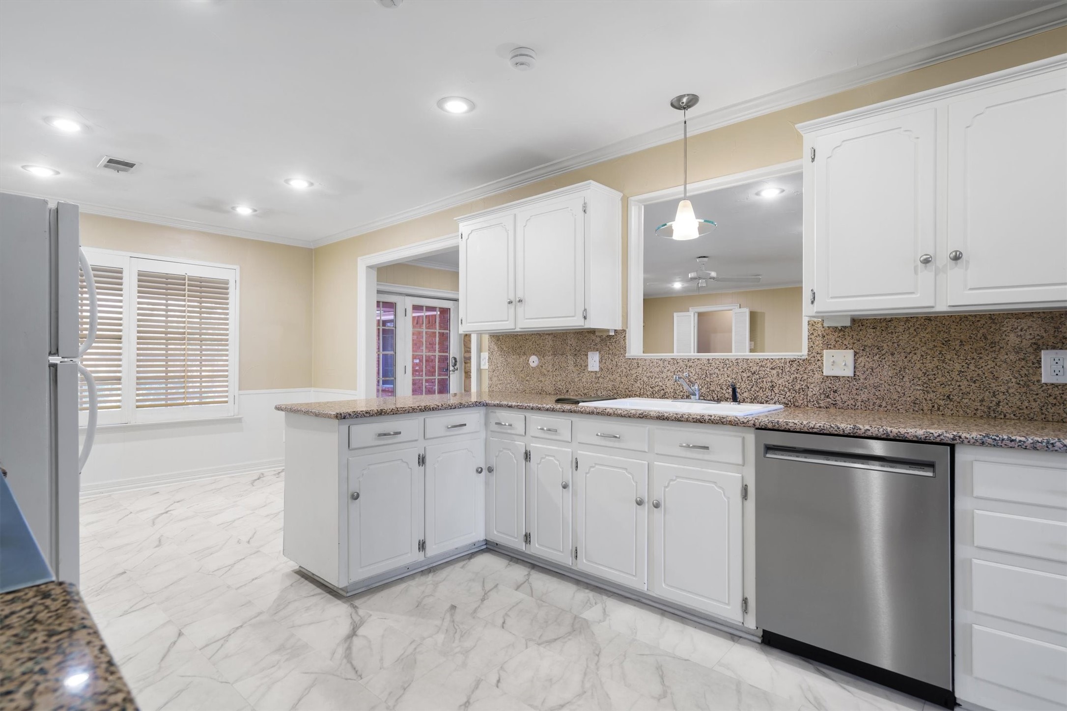1604 Oak Meadow Drive Irving TX 75061