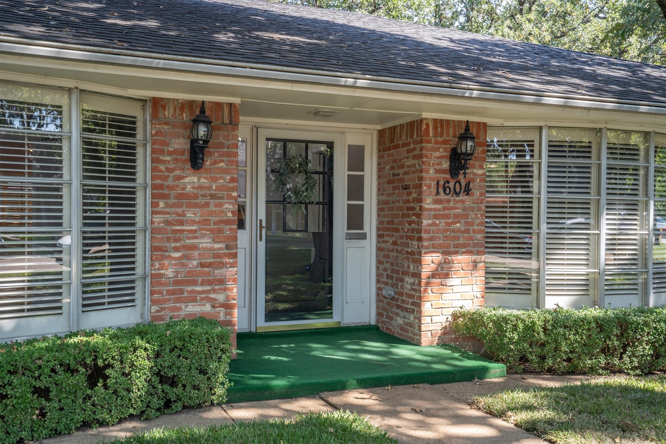 1604 Oak Meadow Drive Irving TX 75061