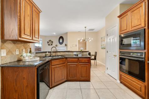 3152 Delaford Drive Carrollton TX 75007