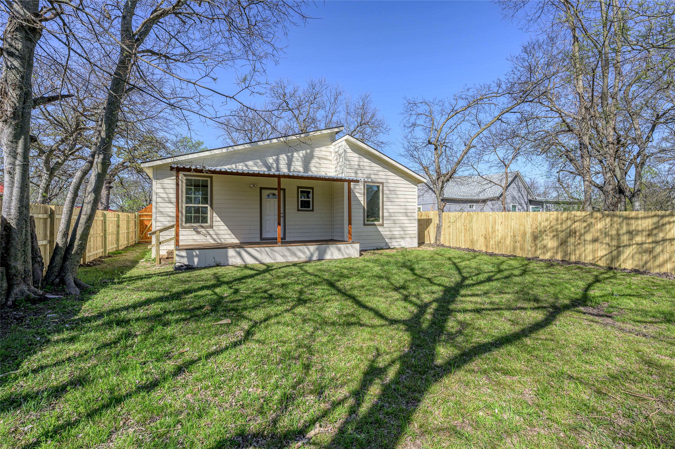 1905 S Walnut Street Sherman TX 75090