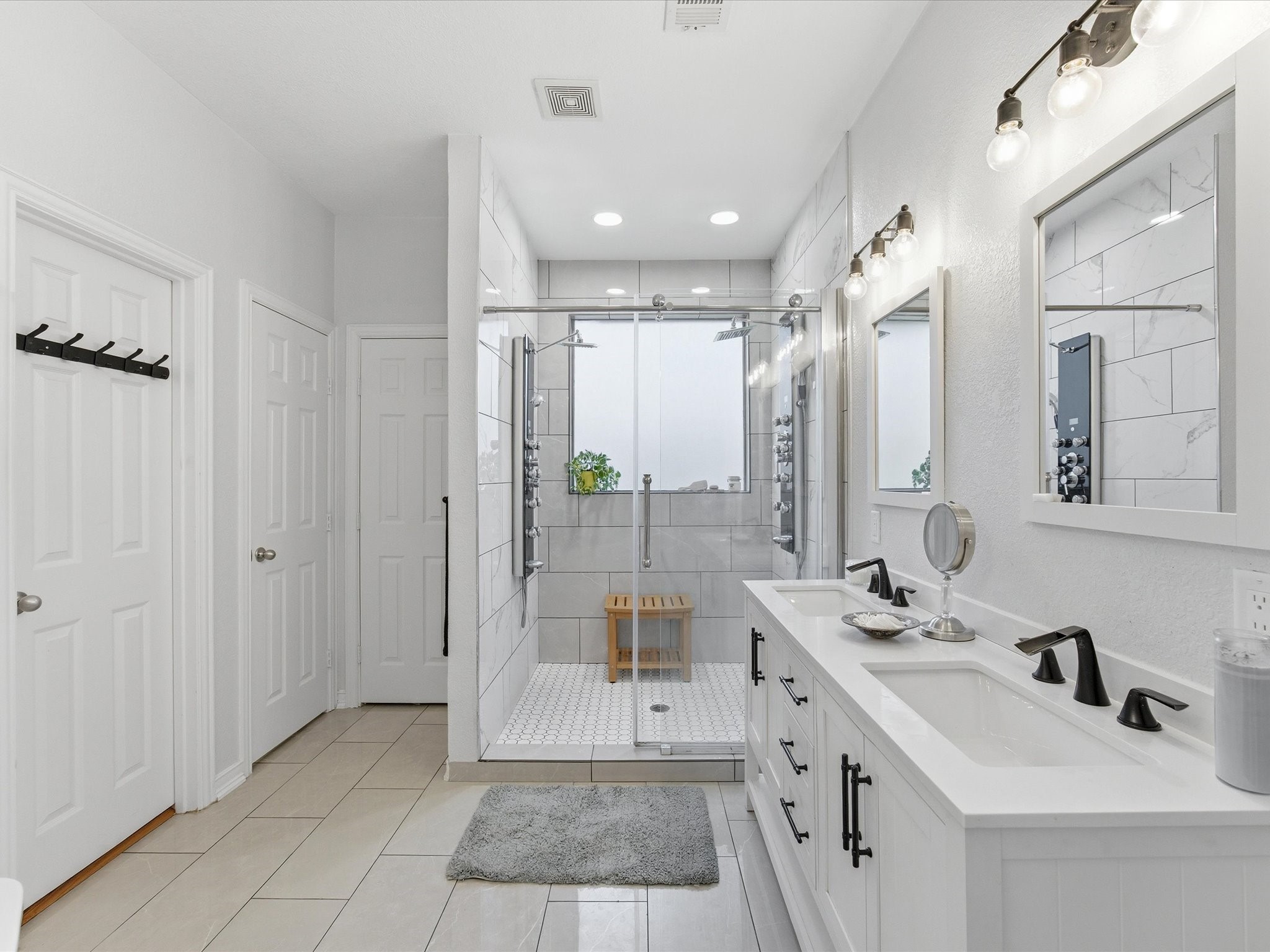933 Oatlands Place Burleson TX 76028