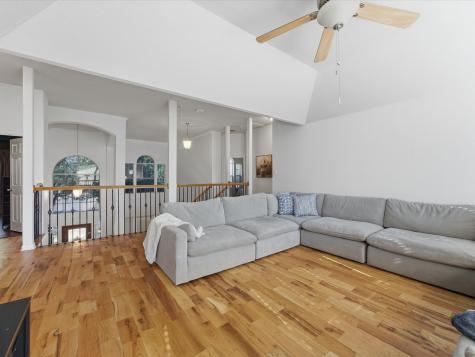 933 Oatlands Place Burleson TX 76028