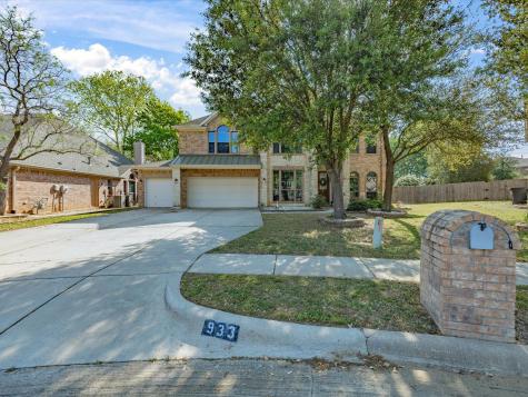 933 Oatlands Place Burleson TX 76028