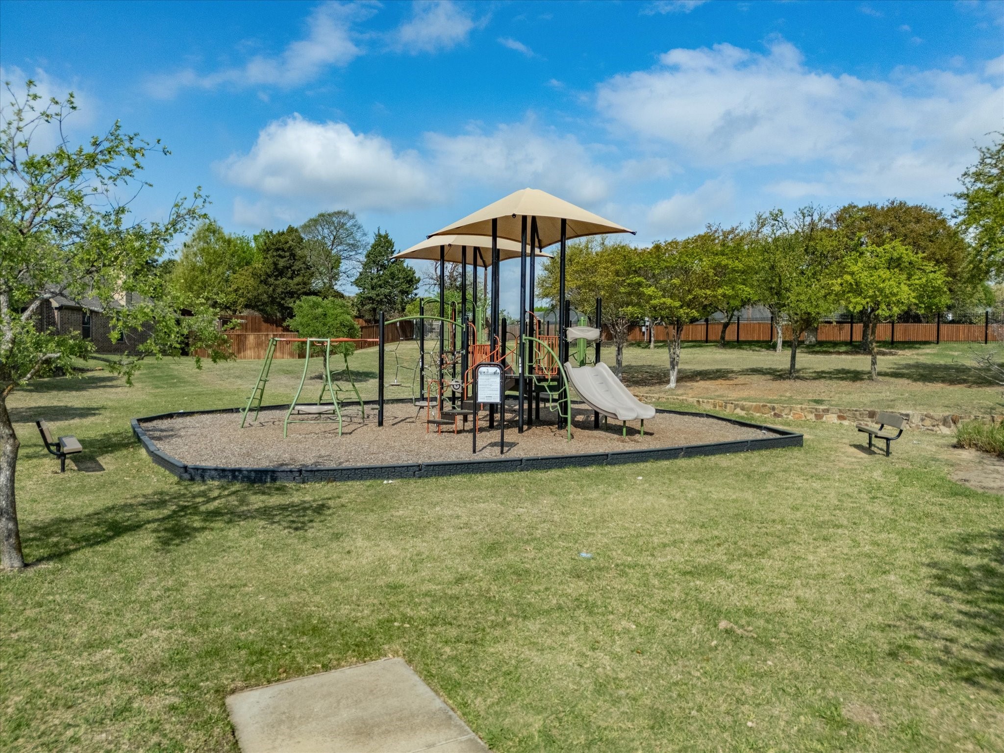 933 Oatlands Place Burleson TX 76028