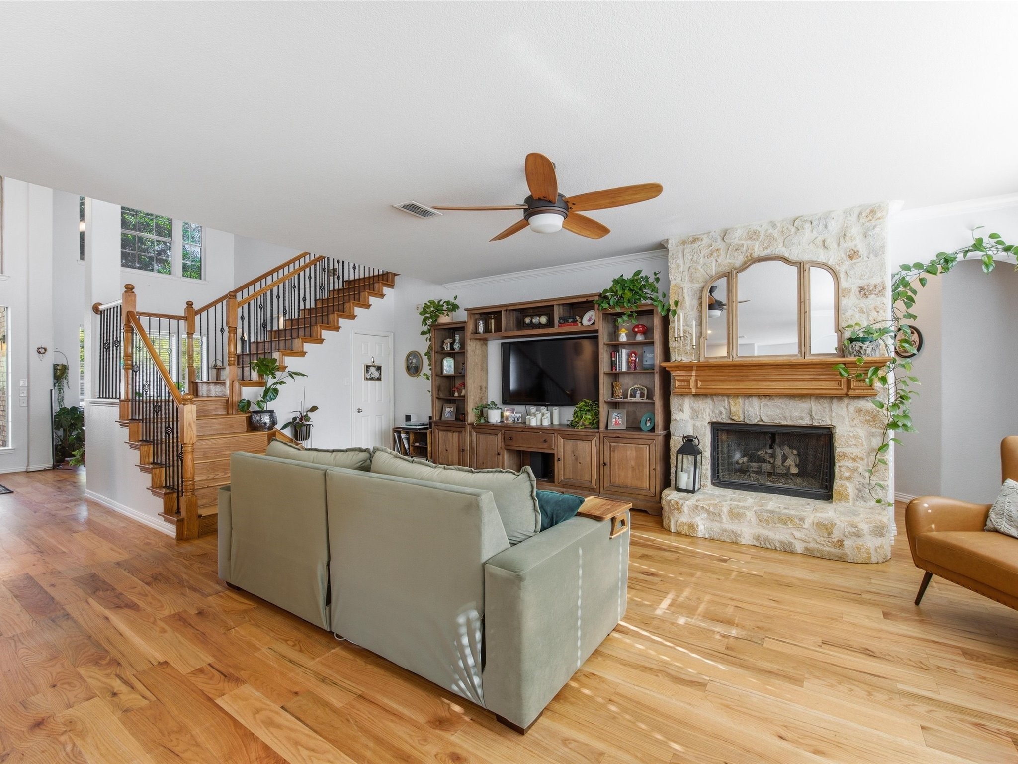 933 Oatlands Place Burleson TX 76028