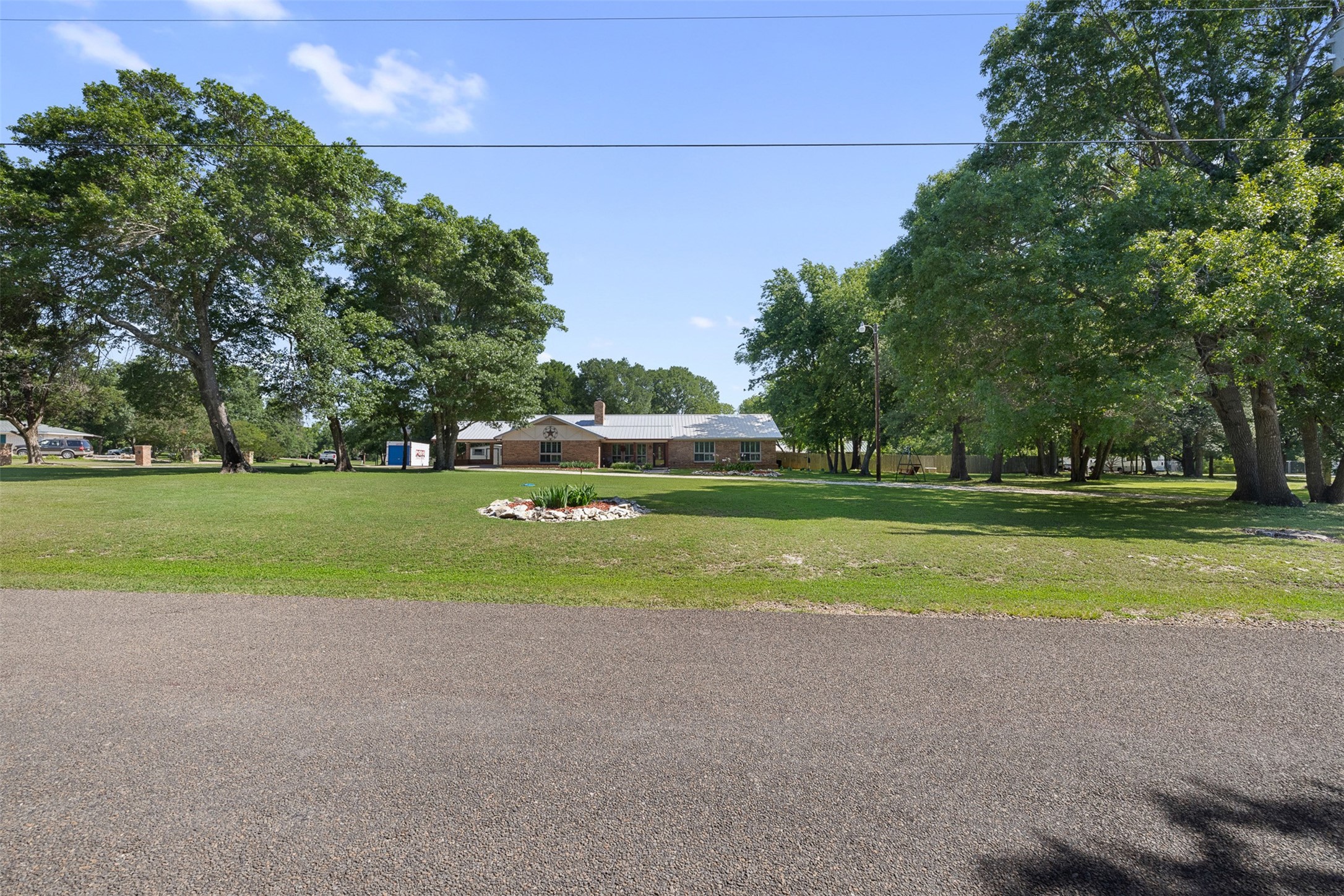 118 Deer Trail Bruceville TX 76630