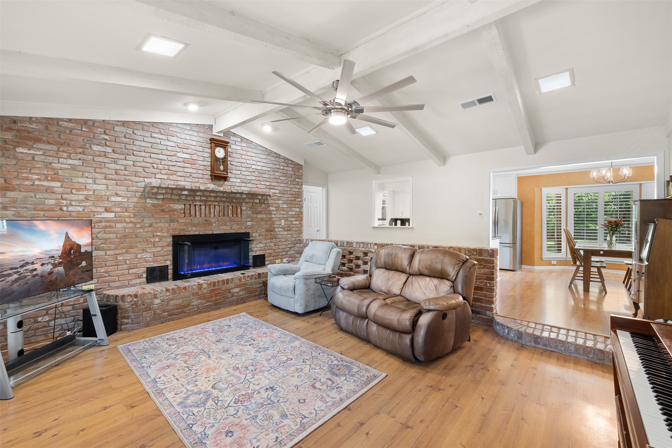 118 Deer Trail Bruceville TX 76630