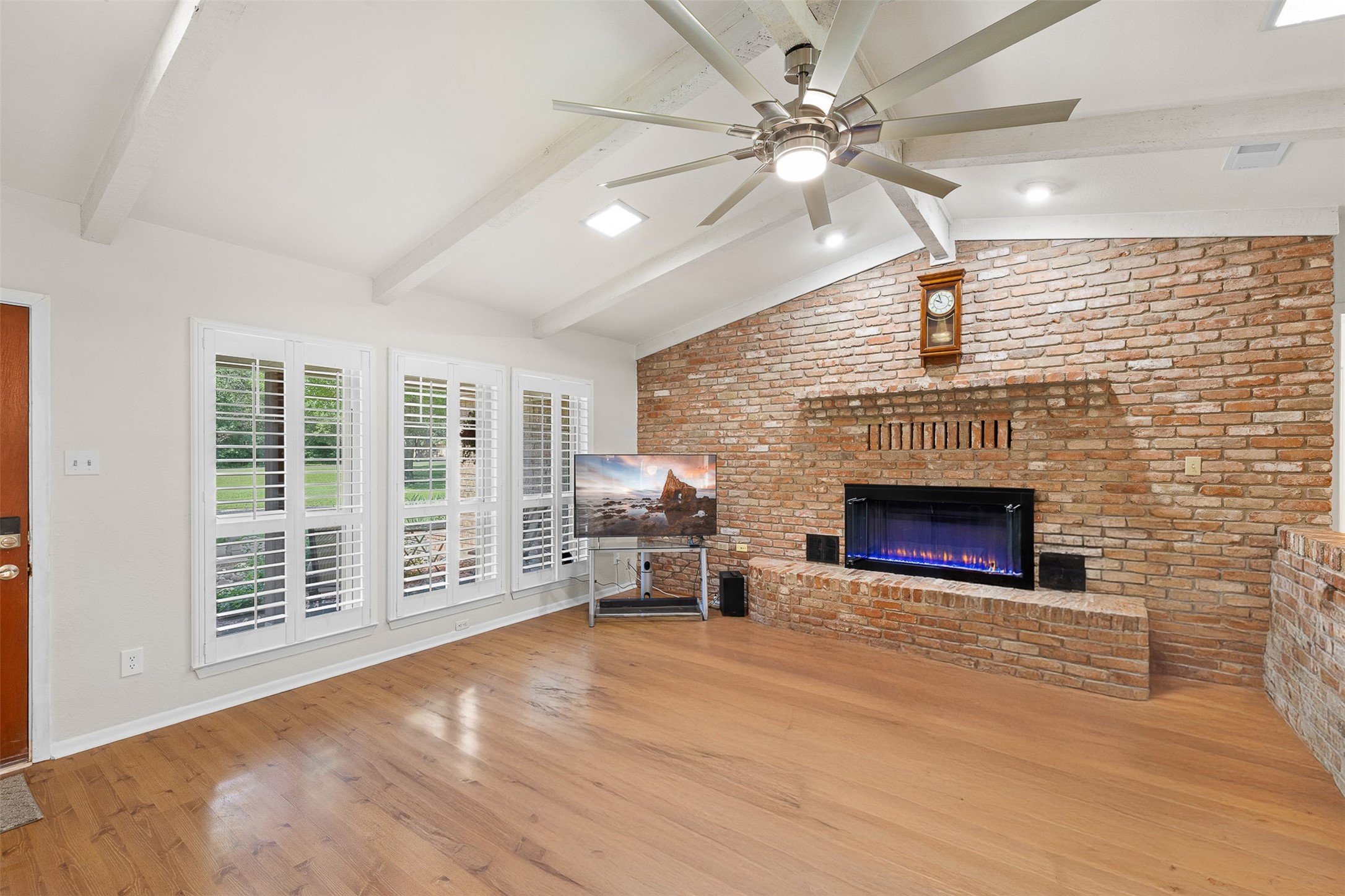 118 Deer Trail Bruceville TX 76630