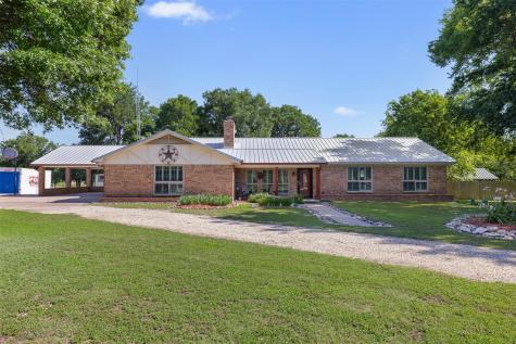118 Deer Trail Bruceville TX 76630