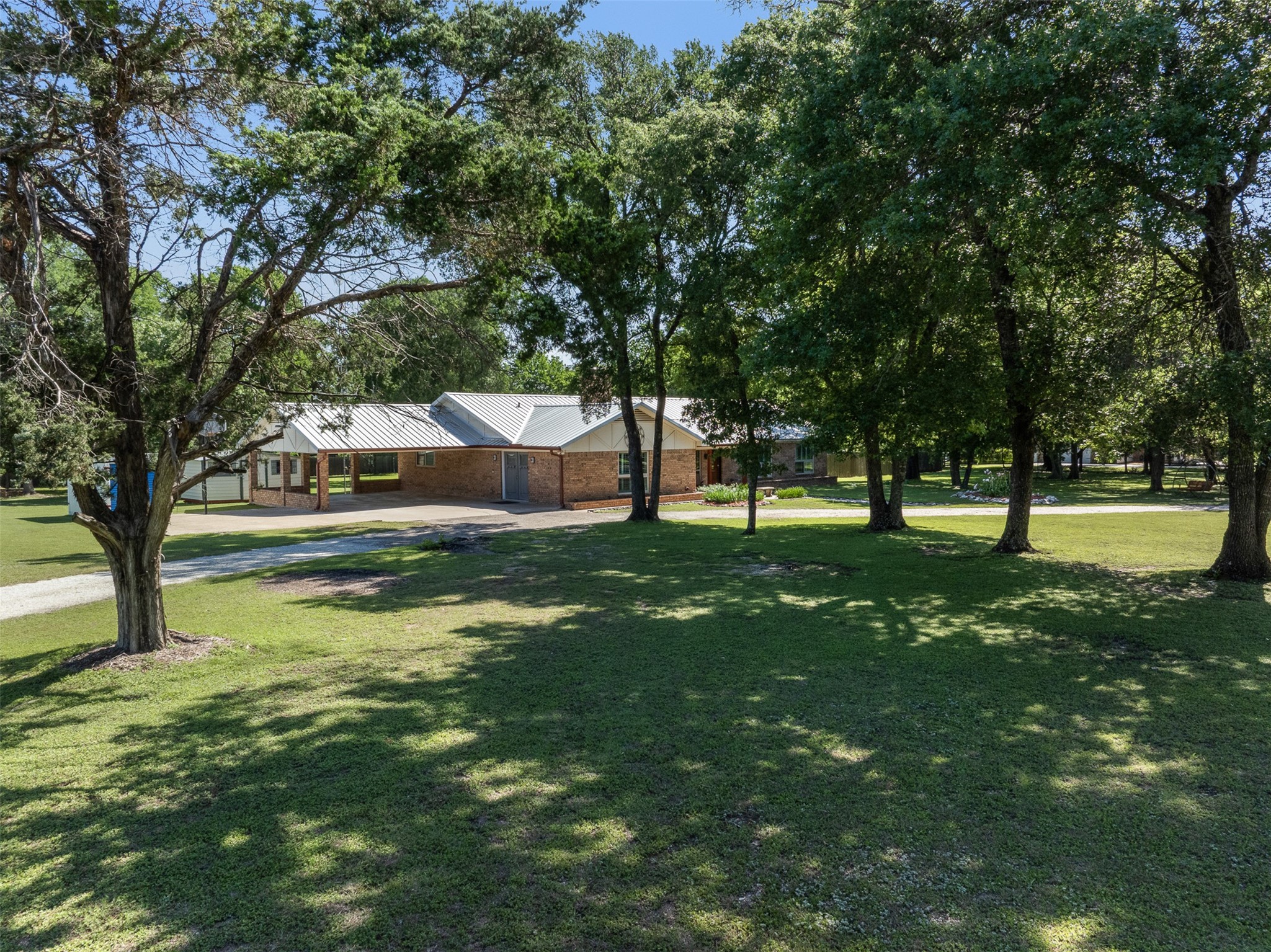 118 Deer Trail Bruceville TX 76630