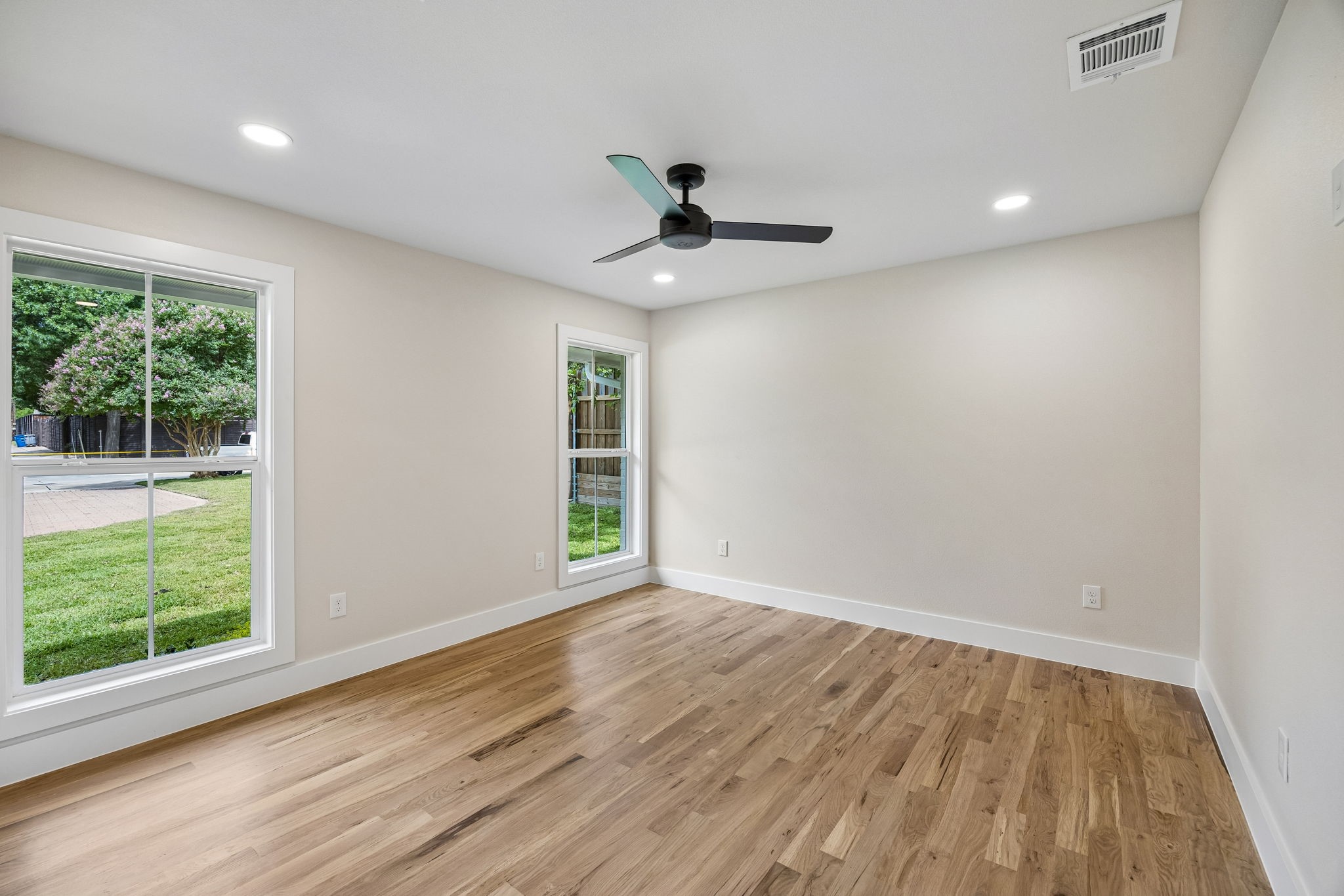 14214 Edgecrest Drive Dallas TX 75254
