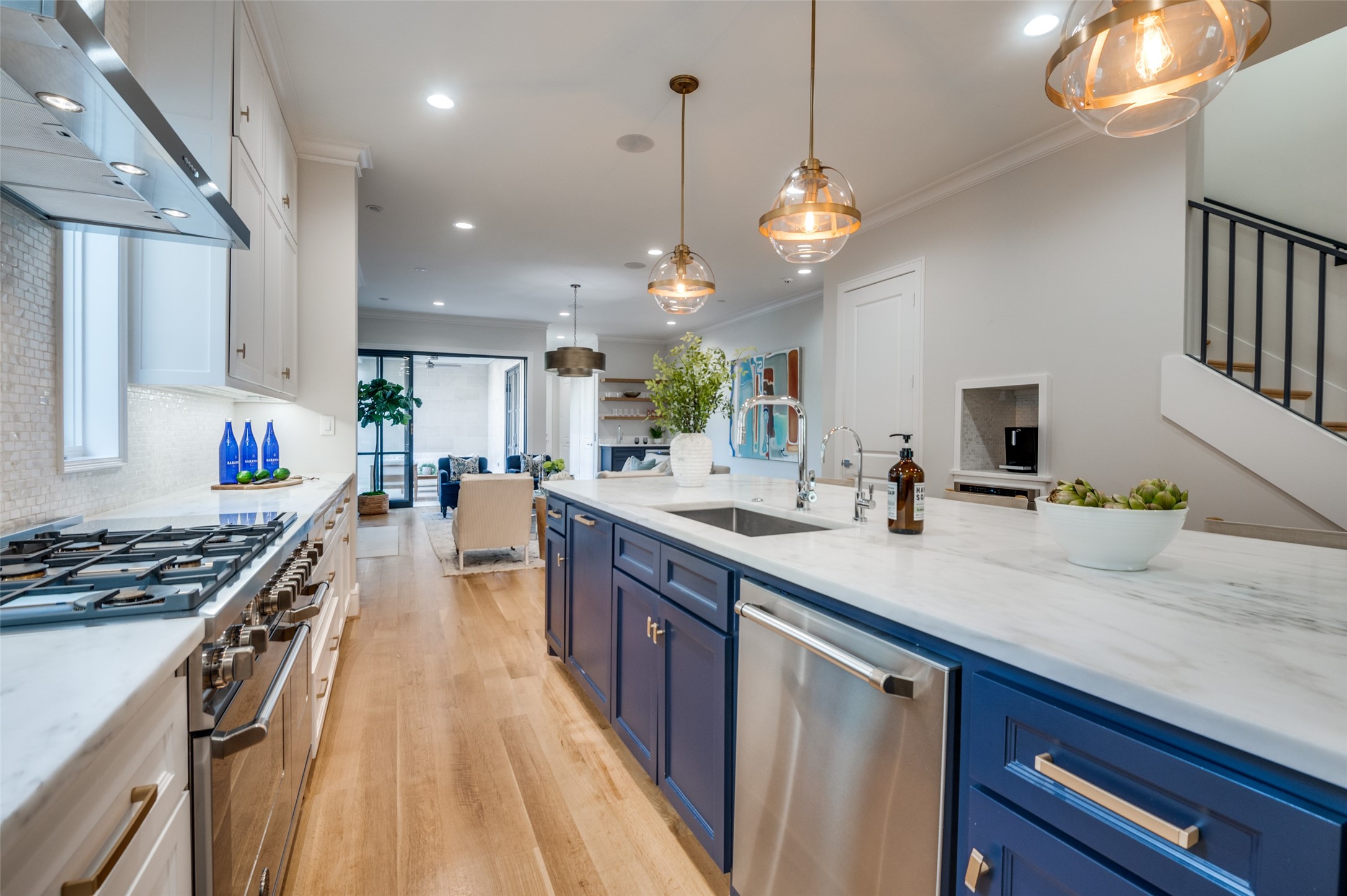 4031 Prescott Avenue Dallas TX 75219