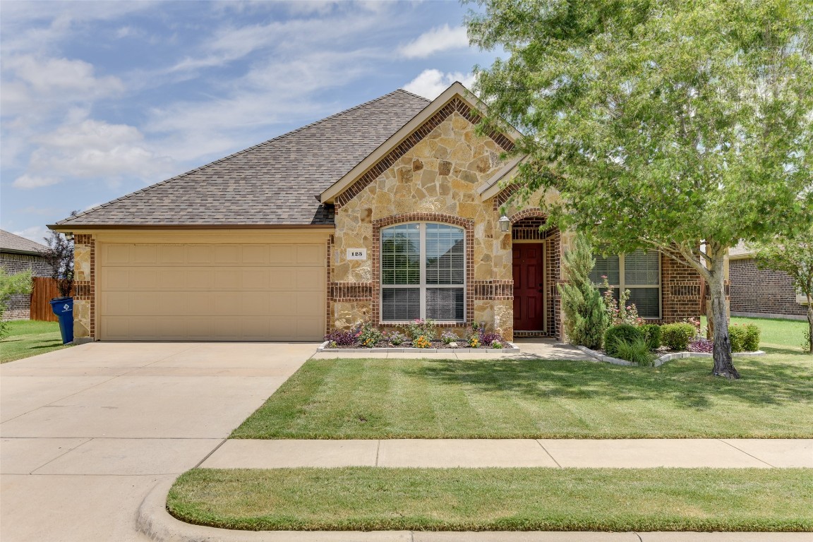 123 Holly Street Waxahachie TX 75165