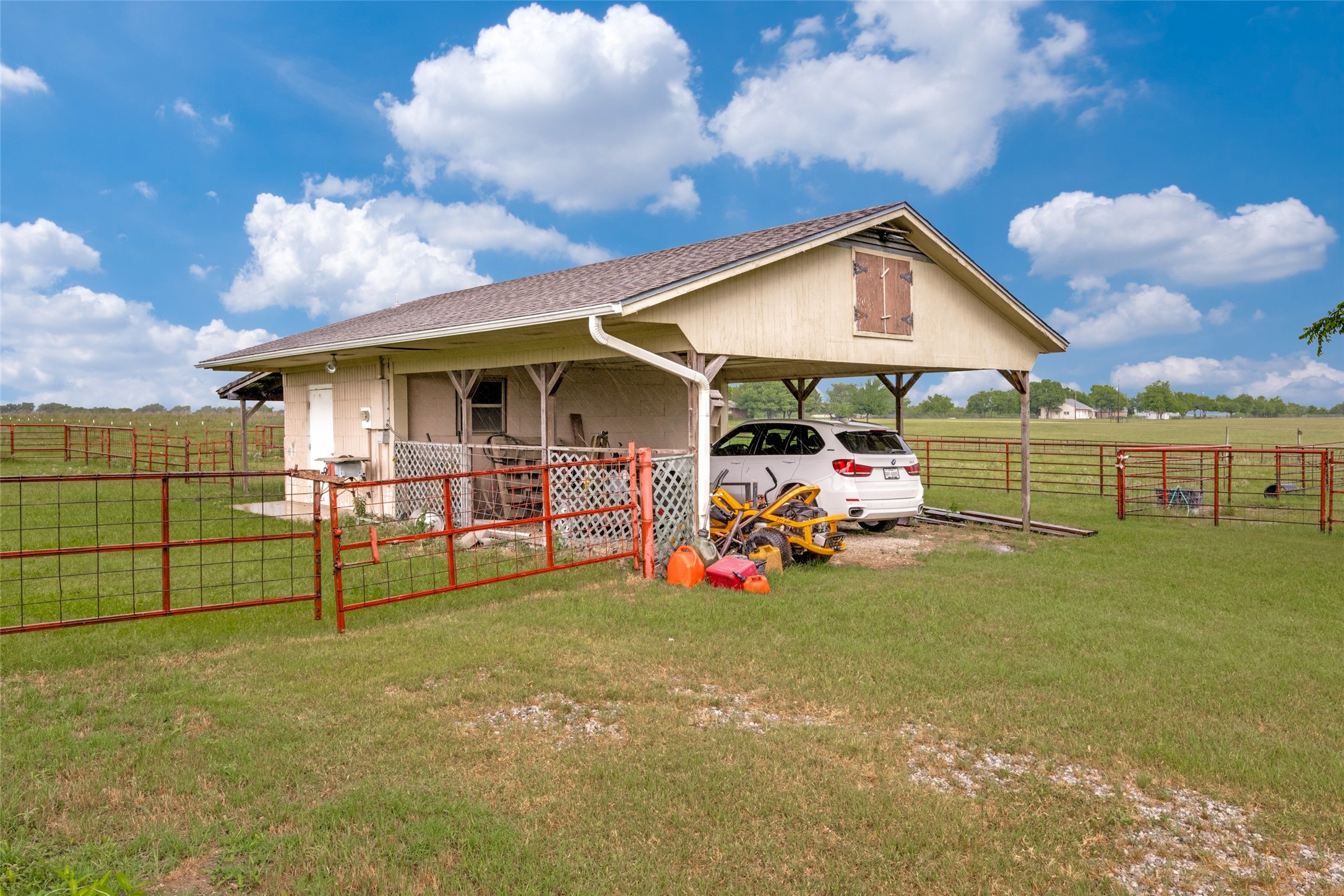13647 Fm 407 Justin TX 76247