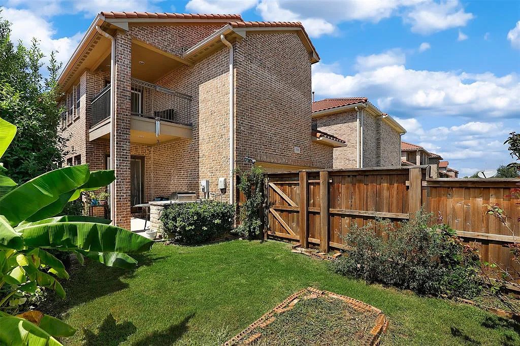7016 Nueces Drive Irving TX 75039