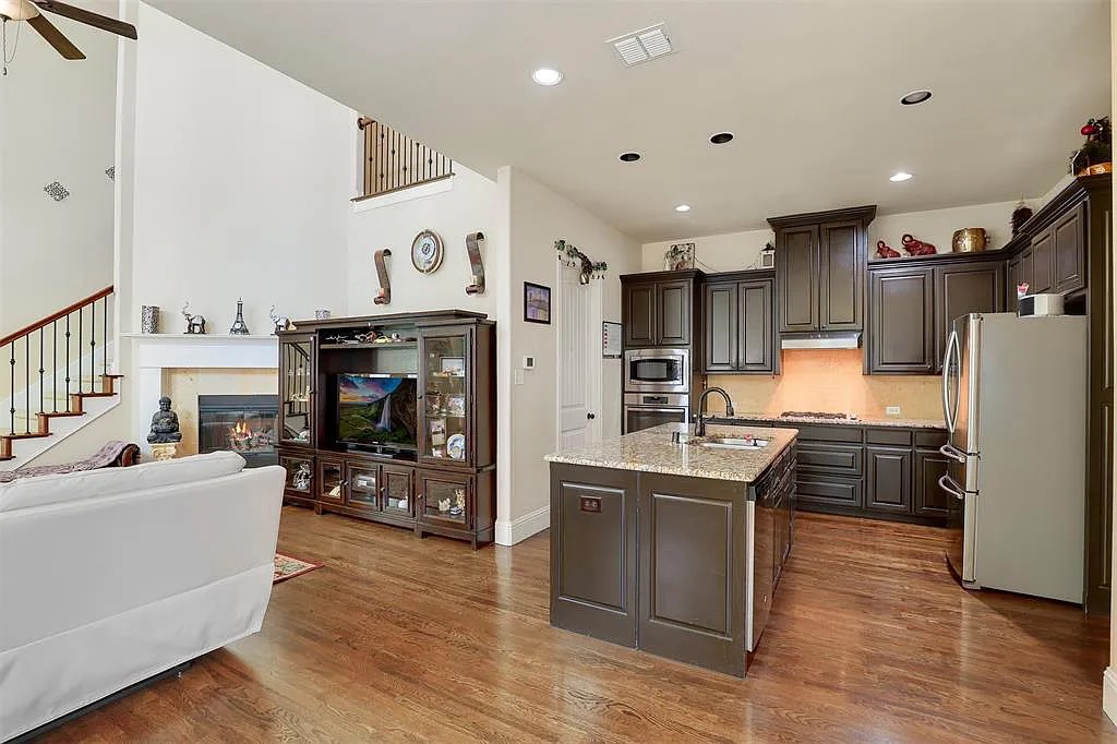 7016 Nueces Drive Irving TX 75039