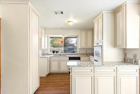 1905 Alamo Drive Arlington TX 76012