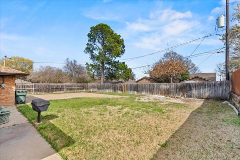 1905 Alamo Drive Arlington TX 76012