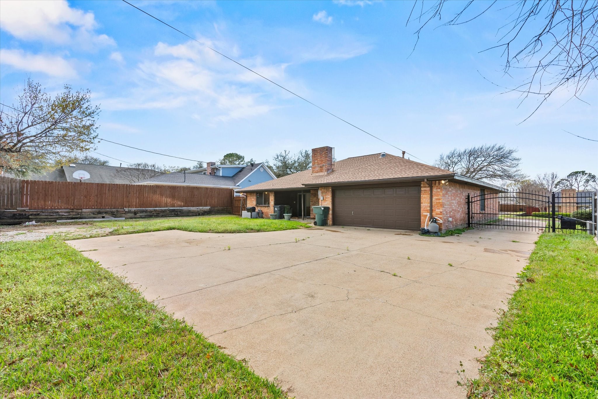 1905 Alamo Drive Arlington TX 76012