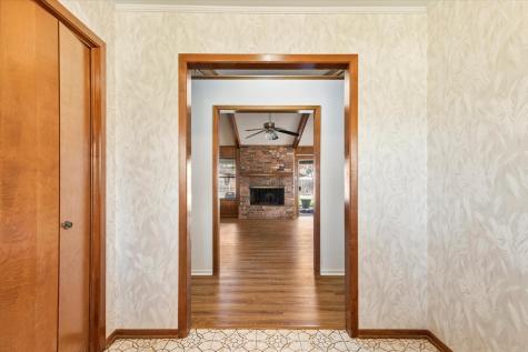 1905 Alamo Drive Arlington TX 76012