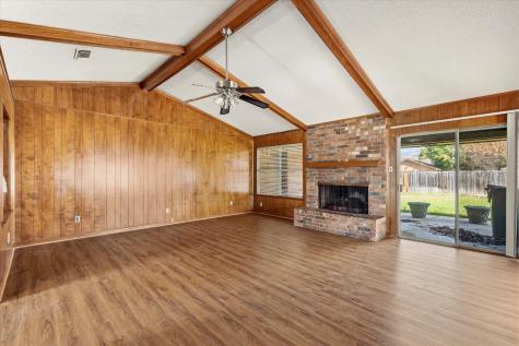 1905 Alamo Drive Arlington TX 76012