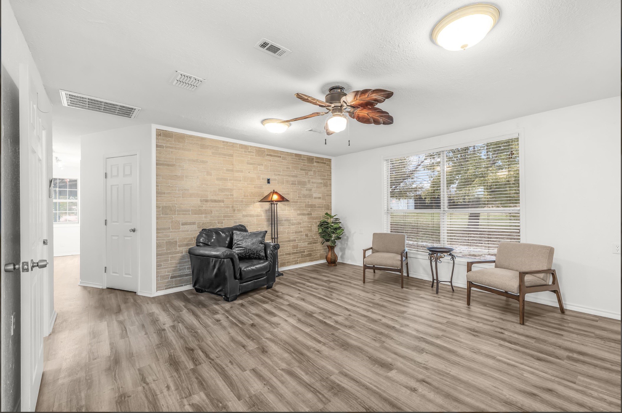 328 Creekview Meadows Drive Springtown TX 76082