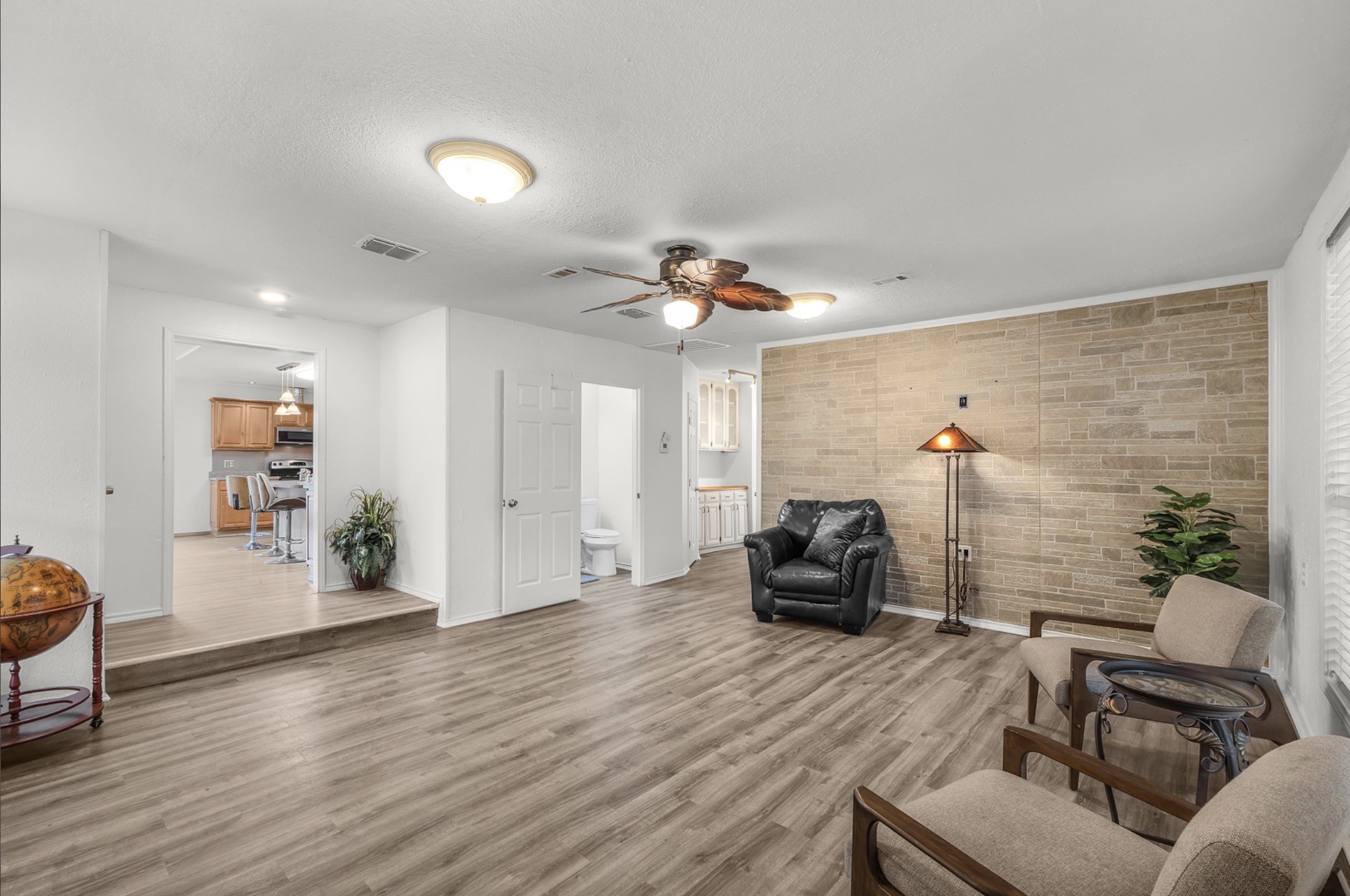 328 Creekview Meadows Drive Springtown TX 76082