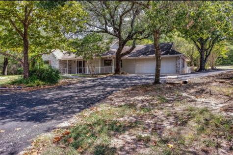 1901 Brookhollow Drive Granbury TX 76048