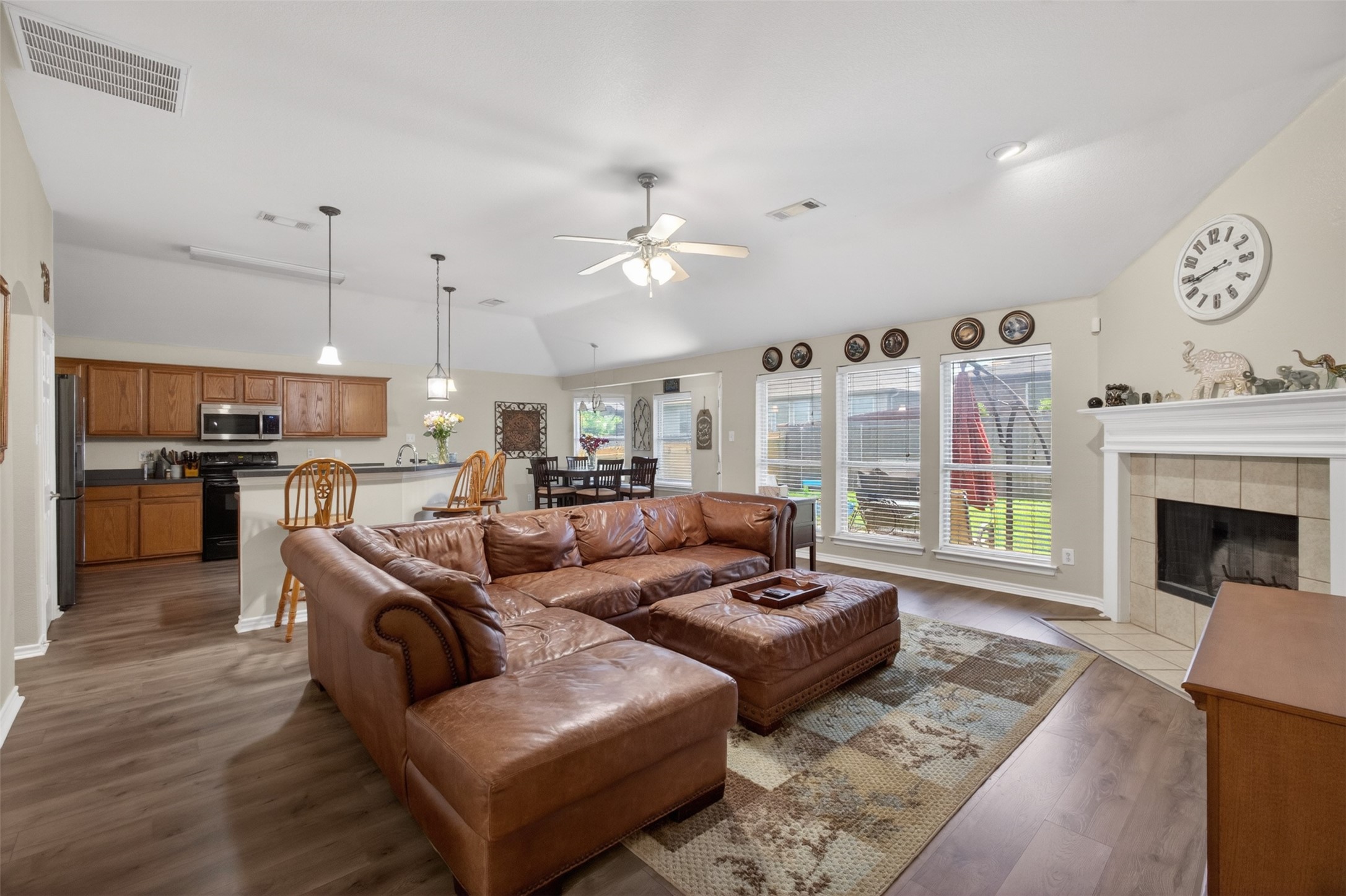 1913 Wahoo Drive Mansfield TX 76063