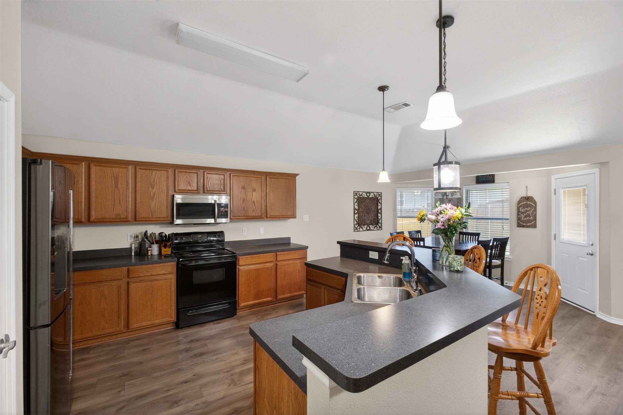 1913 Wahoo Drive Mansfield TX 76063