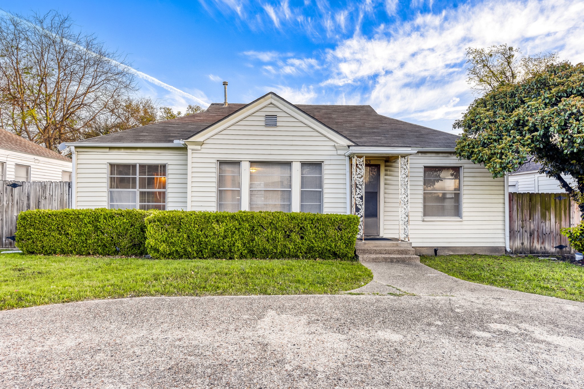 5833 E Mockingbird Lane Dallas TX 75206