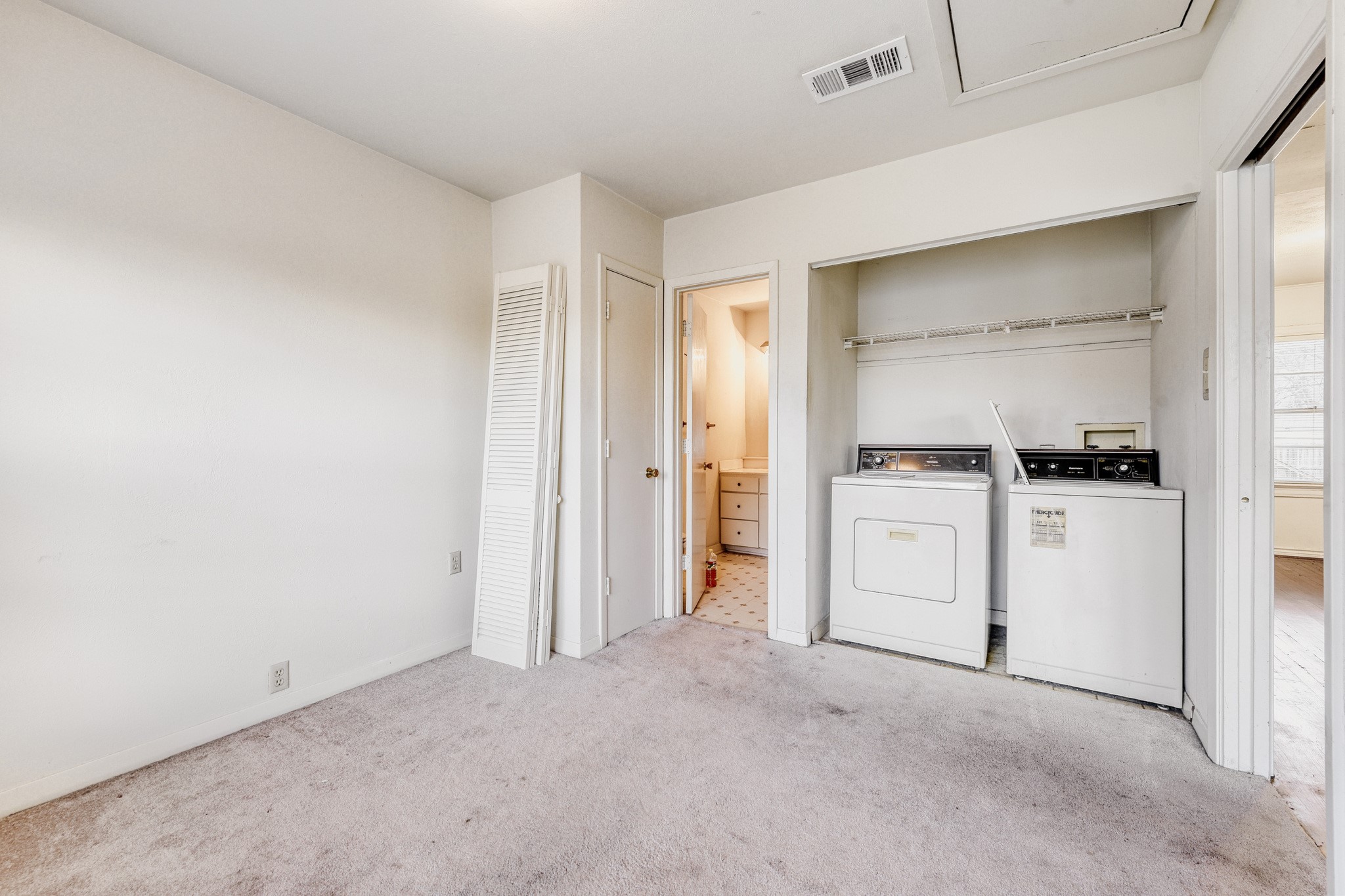 5833 E Mockingbird Lane Dallas TX 75206