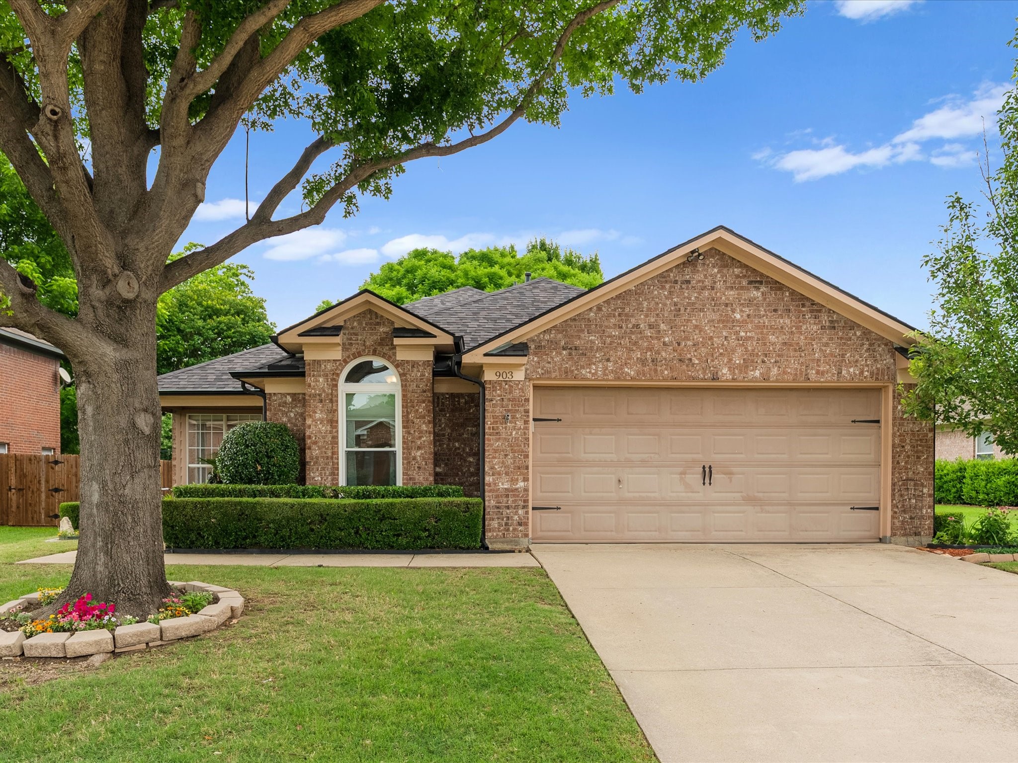 903 Santa Fe Drive Saginaw TX 76131