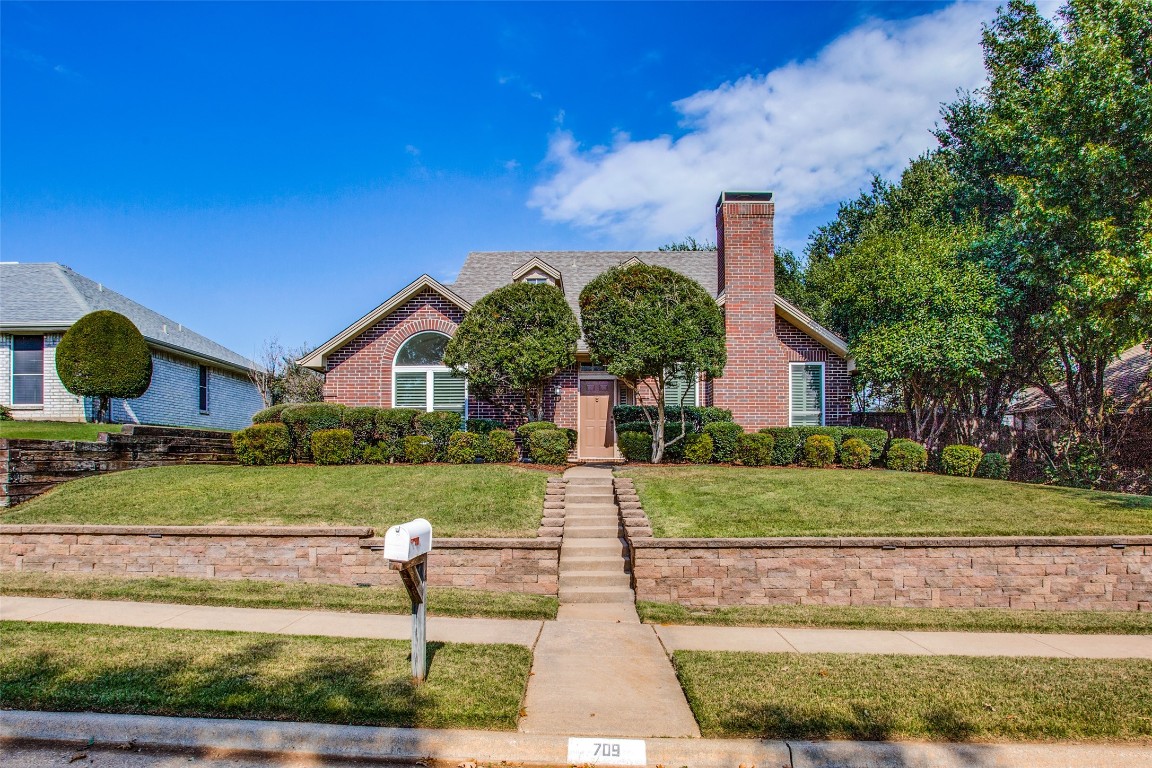 709 Blue Oak Drive Lewisville TX 75067