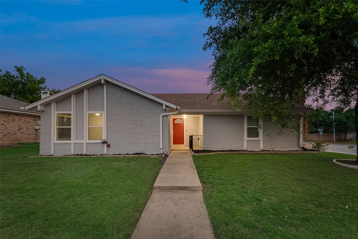 6400 Alta Vista Drive Watauga TX 76148