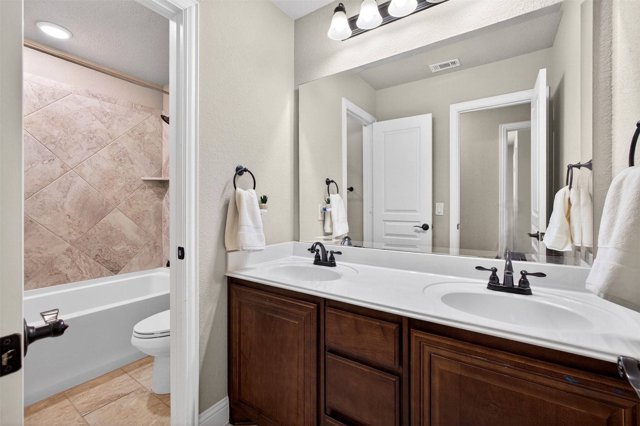 1502 Birdsong Court Midlothian TX 76065