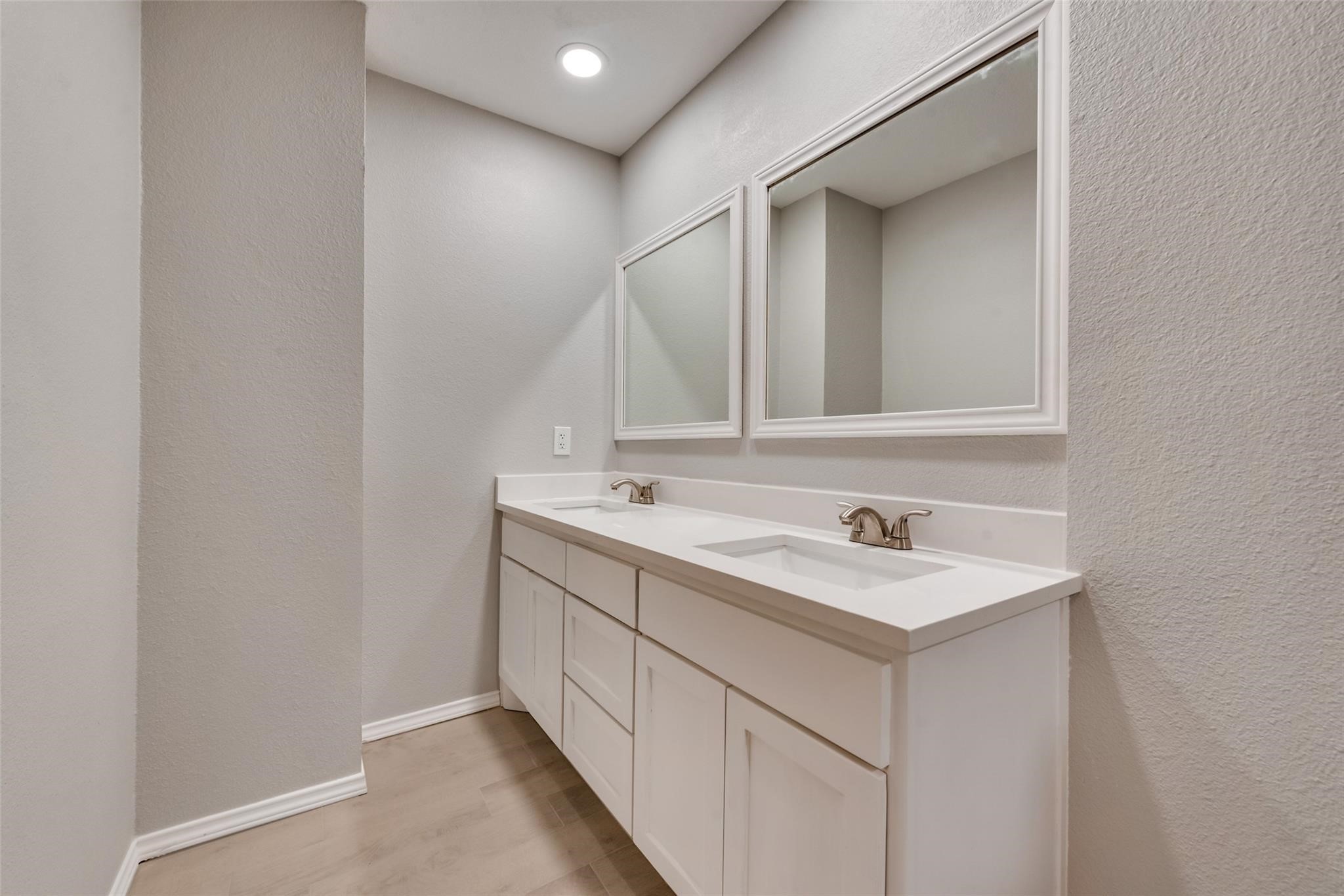 2122 Foxcroft Lane Arlington TX 76014