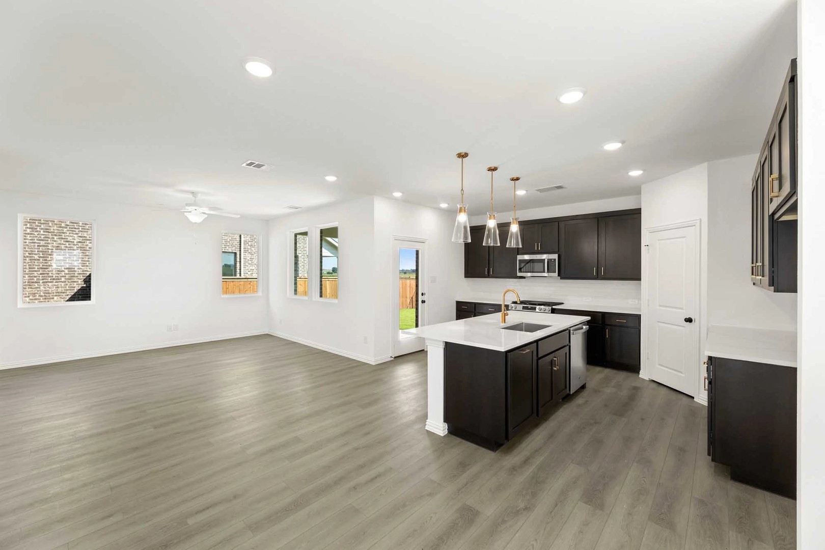 14100 Harden Pilot Point TX 76258