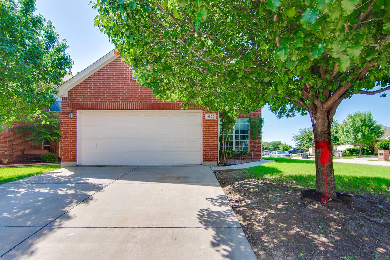11800 Porcupine Drive Fort Worth TX 76244