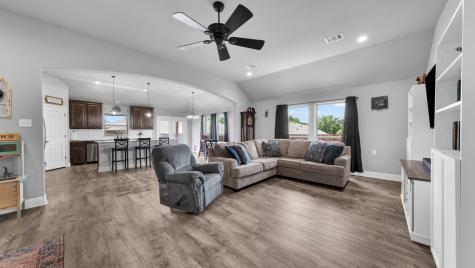 537 Paloma Street Weatherford TX 76087
